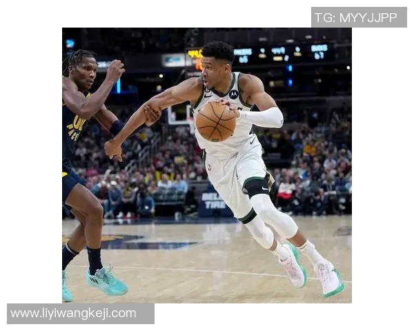 雄鹿的阿德托昆博因腹股沟拉伤提前退赛，里弗斯教练表示担忧