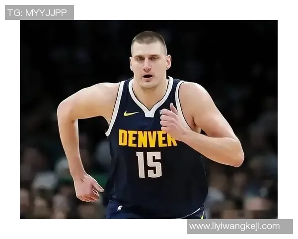 约基奇砍23+11+13也只配当个绿叶！毕竟，今天26岁的东契奇砍40+三双