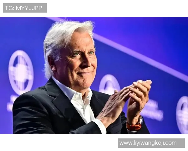 湖人队新老板马克-沃尔特宣布下赛季球票大幅涨价