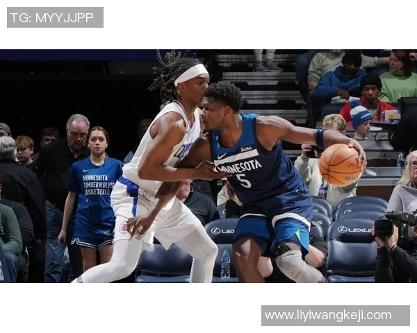 森林狼94-88击败快船，爱德华兹31+3+5迪文琴佐18分救主